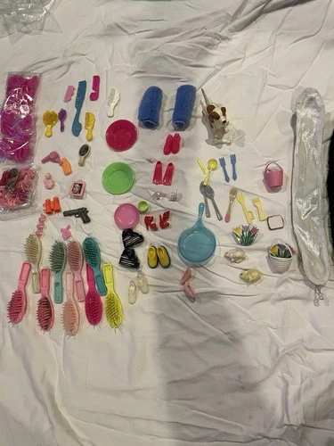 40+ Vintage Barbie Accessories Shoes Kitchen Easter Dog Bunny Mirror Combs