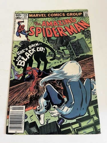 AMAZING SPIDER-MAN #226 Marvel 1981 Newsstand Edition BLACK CAT VG/FN 5.0