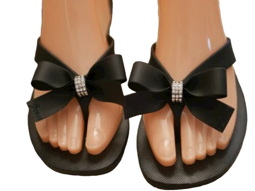 NEW WOMEN'S GUESS TUTU BLACK FLIP FLOPS BOW RHINESTONE ACCENT WEDGE  5,6,7,8,9,10