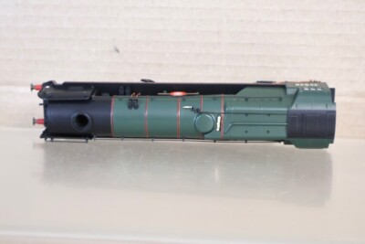 HORNBY R2169 BODY for BR 4-6-2 MERCHANT NAVY LOCOMOTIVE