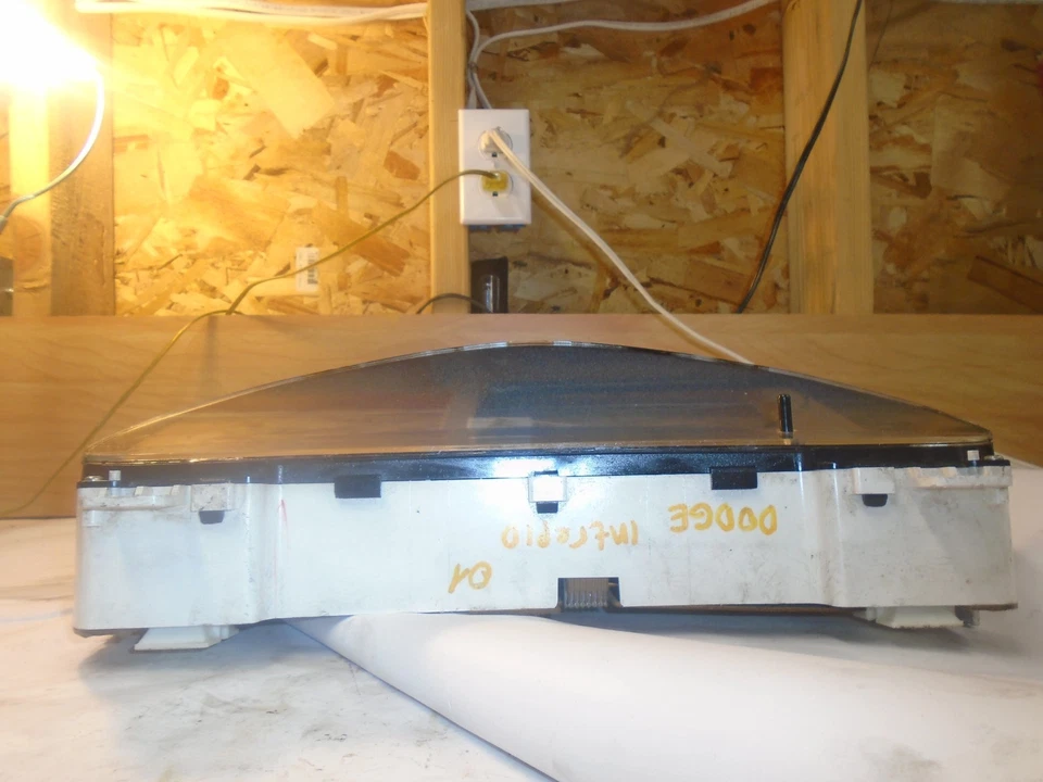 Dodge Intrepid 2001 velocímetro cuadro de instrumentos P04760402AG Foto 2 de 4