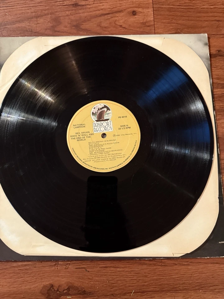 National Lampoon Sex, Drugs, Rock N Roll & The End Of The World LP Passport 6018 Foto 3 de 4
