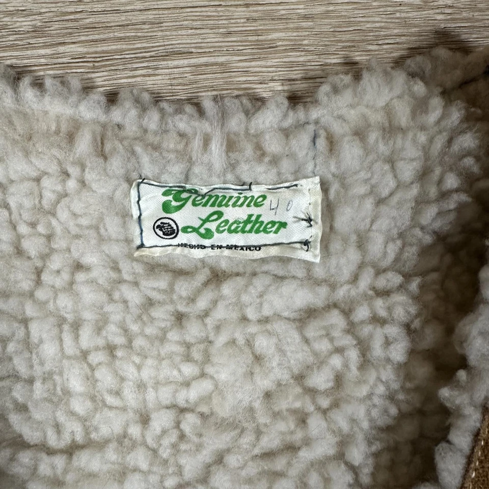 70s Genuine Leather Mens Vest Size 40 Brown Vintage Sherpa - Image 4 of 4