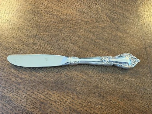 LUNT "ALEXANDRA" STERLING BUTTER SPREADER