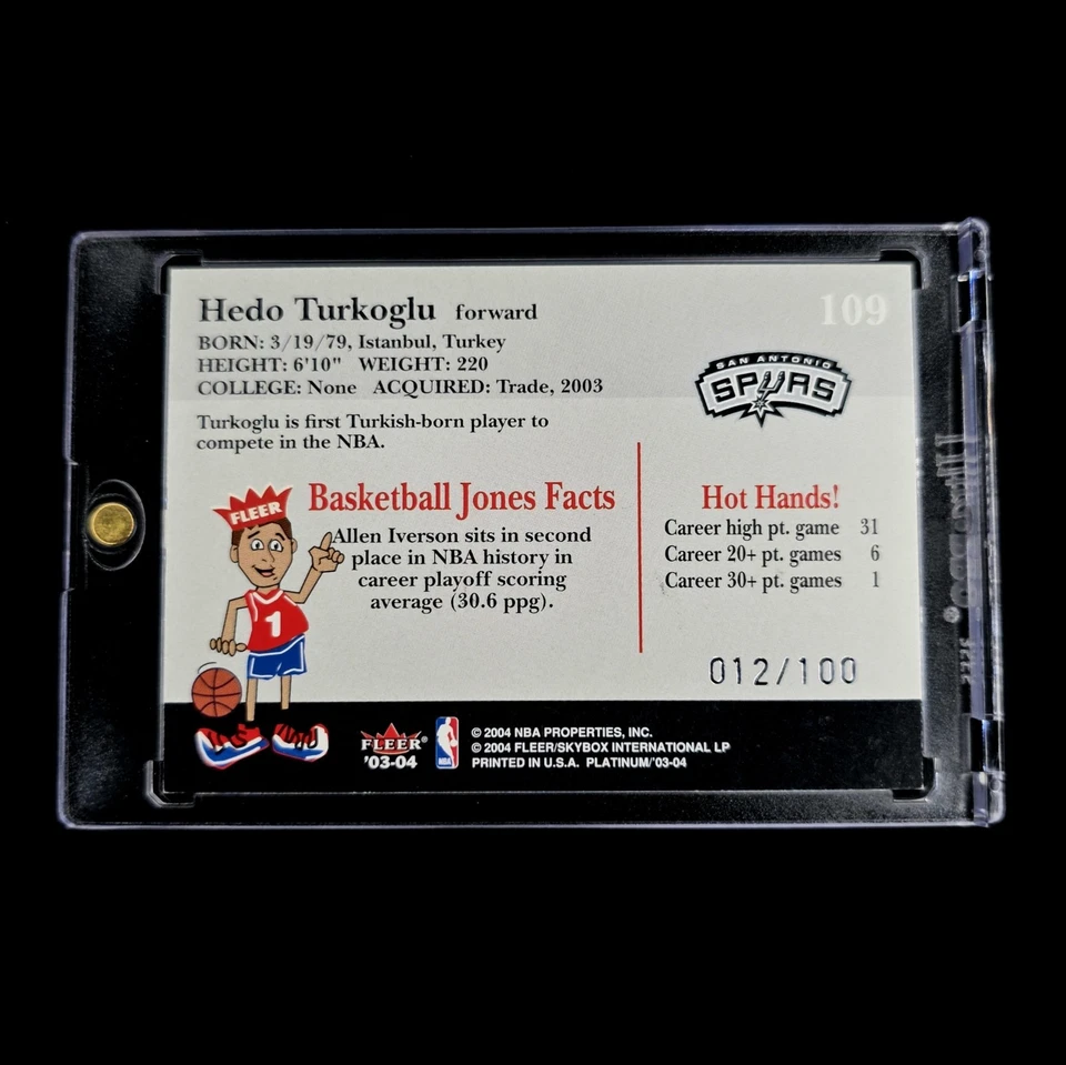 De colección Hedo Turkoglu Numerado #/100 2003-04 NBA Fleer Skybox Platinum NBA #109 Foto 3 de 3