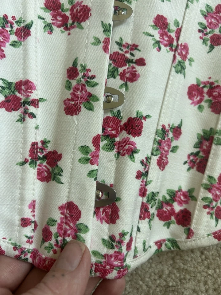 Top Corsé Floral Adore Me M Deshuesado Cottagecore Romántico Victoriano Foto 3 de 4