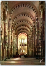 Postcard - La Nef centrale, Basilique de la Madeleine - Vézelay, France