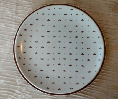 Regency American Country Newcor Stoneware Cape Cod Brown Dinner Plate Excellent