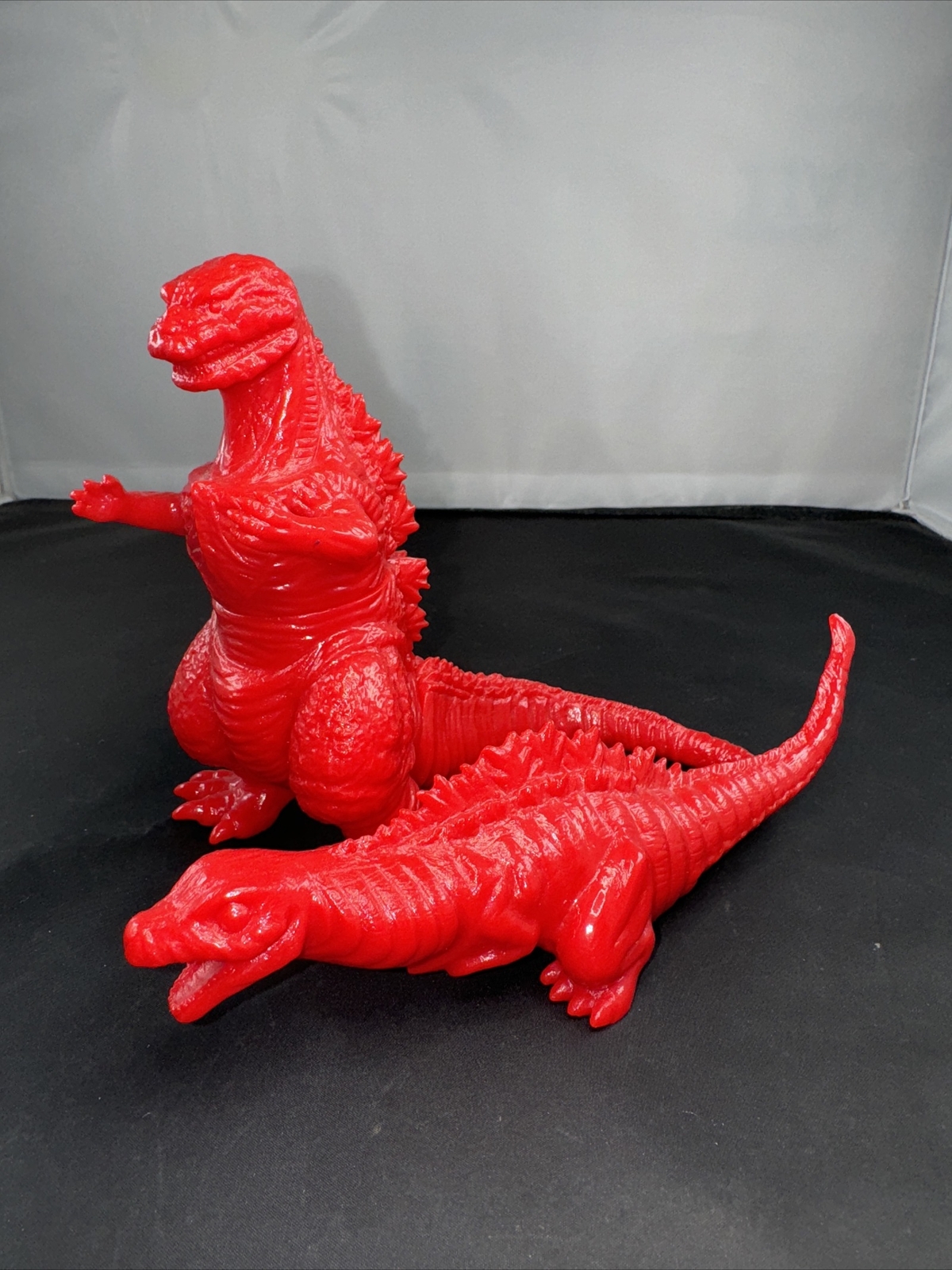 2019-sarujirushi-shin-godzilla-2016-3nd-form-and-4th-form-set-red-hobby