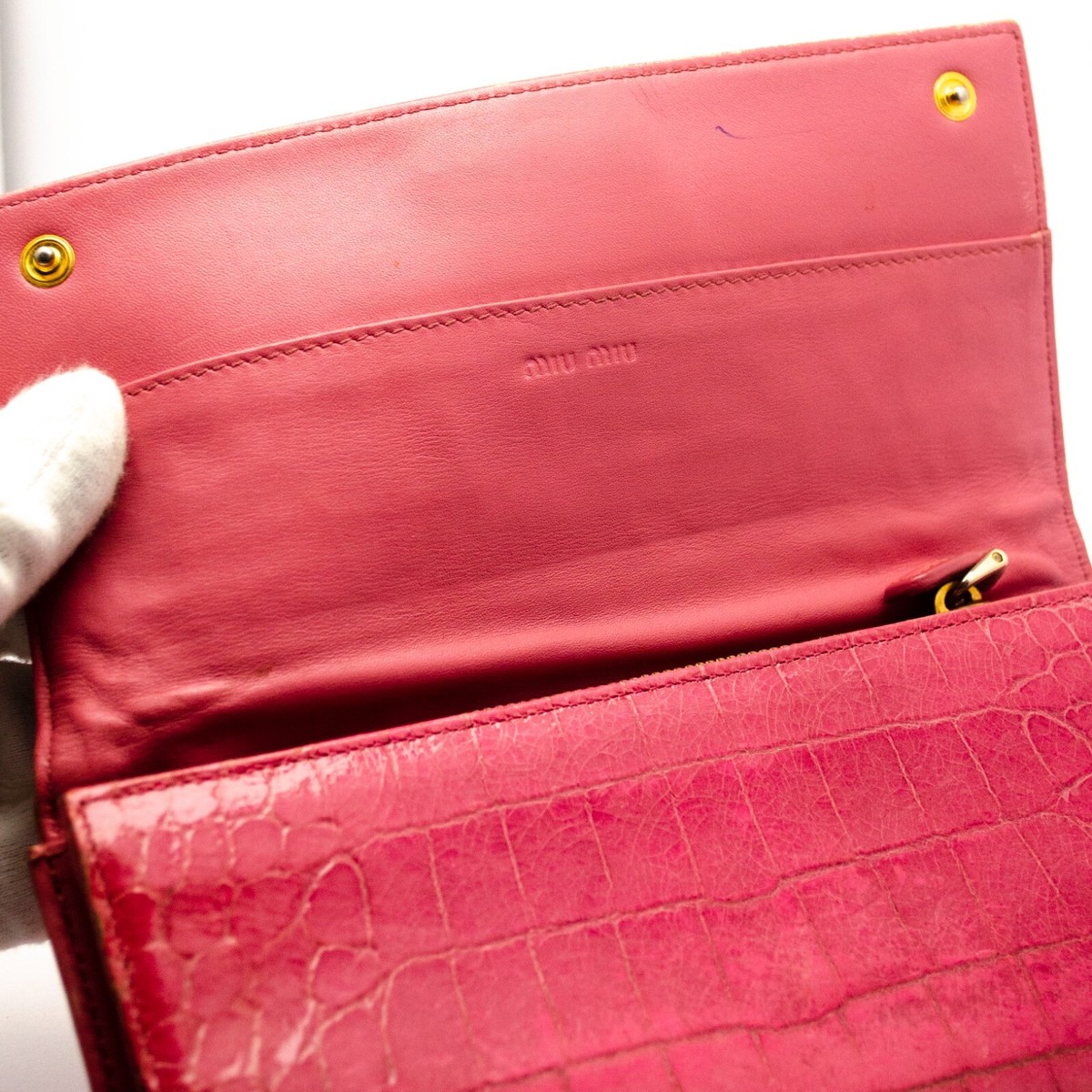 MIU MIU Crocodile Embossed Pink Leather Long Wallet Women's MIU MIU Crocodile Embossed Pink Leather Long Wallet Women's