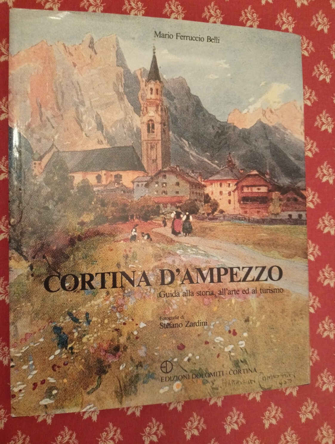 Foto 1 di 12