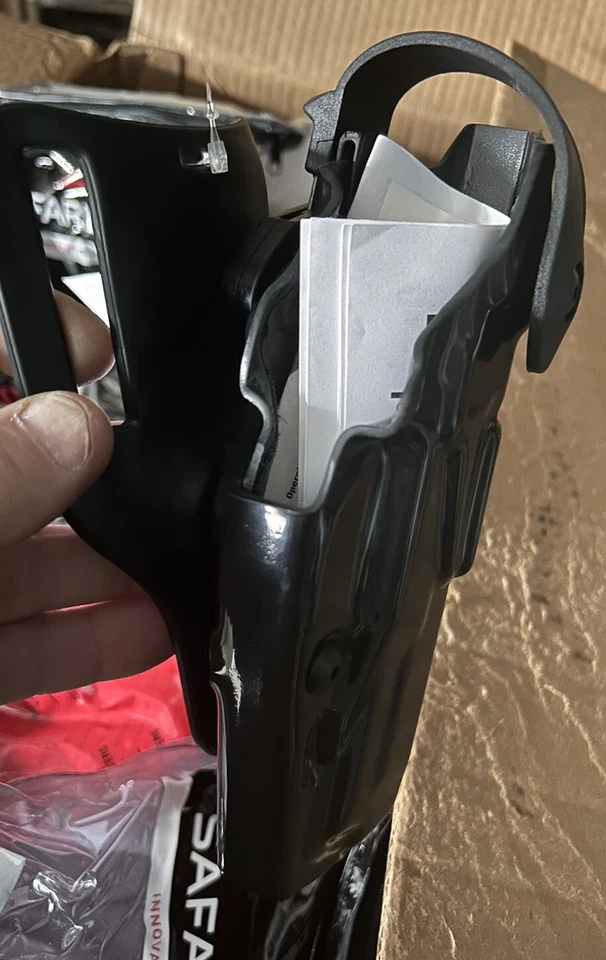 Safariland 6360 ALS/SLS Mid-Ride Level III Retention Duty Holster, M&P 45 S&W - Image 2 of 4