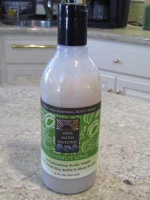 One with Nature Body wash Coconut Lime 12oz (893455000707)