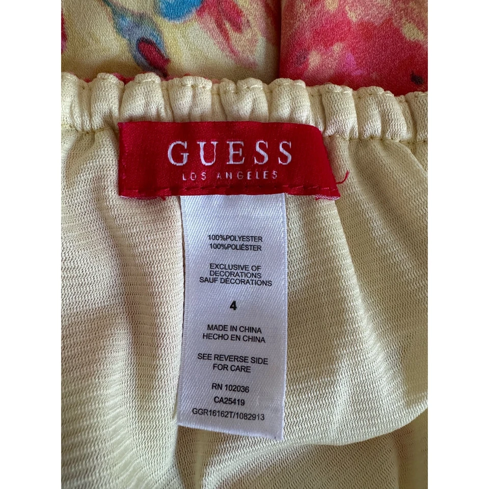 Pantalones cortos sin mangas Guess Los Angeles para niñas pequeñas talla 4 florales de una pieza Foto 3 de 4