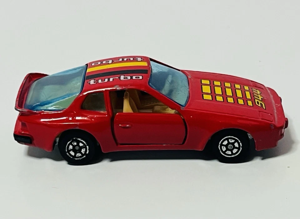 YatMing 1/64 Scale DieCast Cars (Lot Of 4) Porsche 944, Ford Mustang - Used - Image 2 of 4