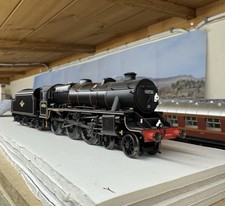 Hornby R30225SS 5MT Black Model Train with Steam Generator