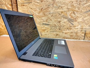 Acer Aspire E5-772G Serie Laptop Intel Core i3  als Ersatzteilspender (R14 1115)