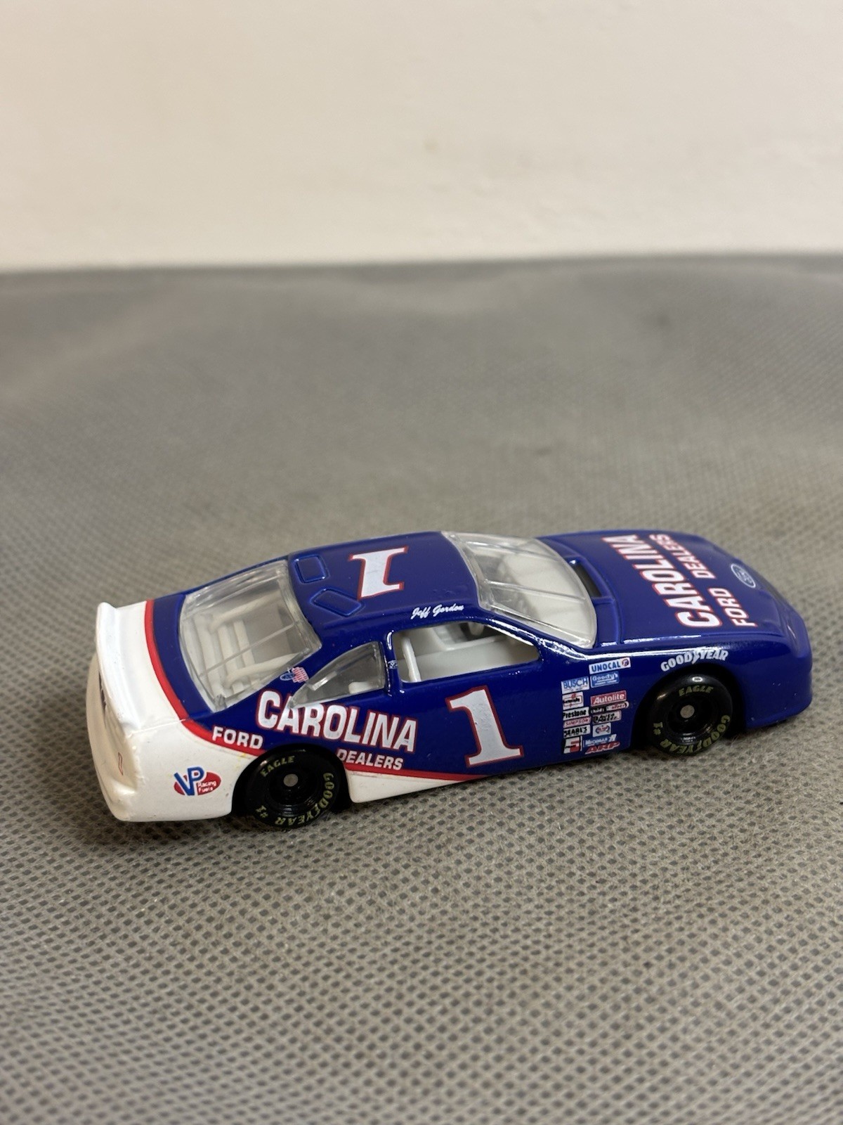 Picture 2 of 5