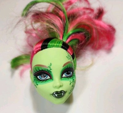 MONSTER HIGH HEAD ONLY VENUS MCFLYTRAP ZOMBIE SHAKE FOR REPLACEMENT OR OOAK DOLL