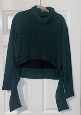 house Of Sunny REVOLVE Women Oversized Cropped sweater size US 0 (XS-S)