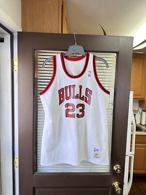 Vintage Michael Jordan #23 Chicago Bulls Authentic 80's NBA