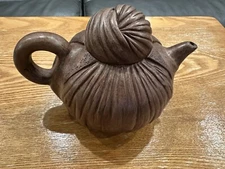 China Yixing Clay Teapot handmade Shou Tao pot Purple sand 5.5" Mark Signed