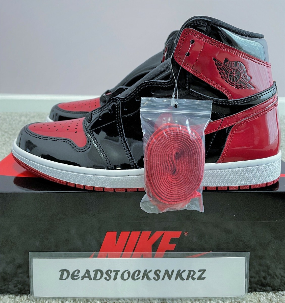 Nike Air Jordan 1 Retro High OG Bred Patent Leather 555088 Nike Air Jordan 1 Retro High OG Bred Patent Leather 555088