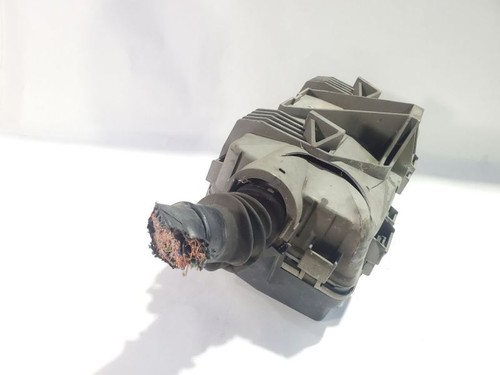 2019 NPR ISUZU OEM Fuse Box Has Crack - Picture 5 of 13