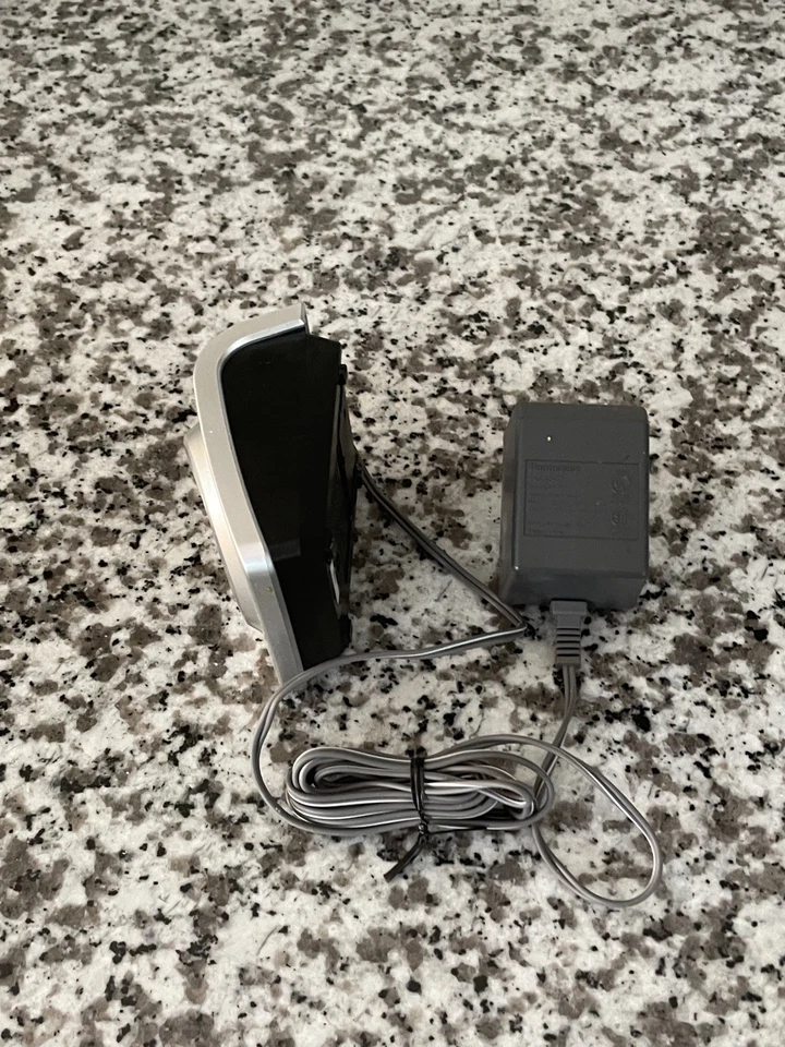 Base de carga Panasonic PQLV30053ZAS con adaptador de CA PQLV209 para KX-TGA101S Foto 4 de 4