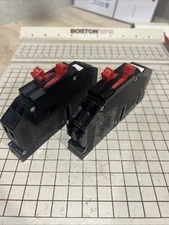 Lot Of 2 -GTE  SYLVANIA ZINSCO R38-20 CIRCUIT BREAKER 20 AMP 2-POLE THIN