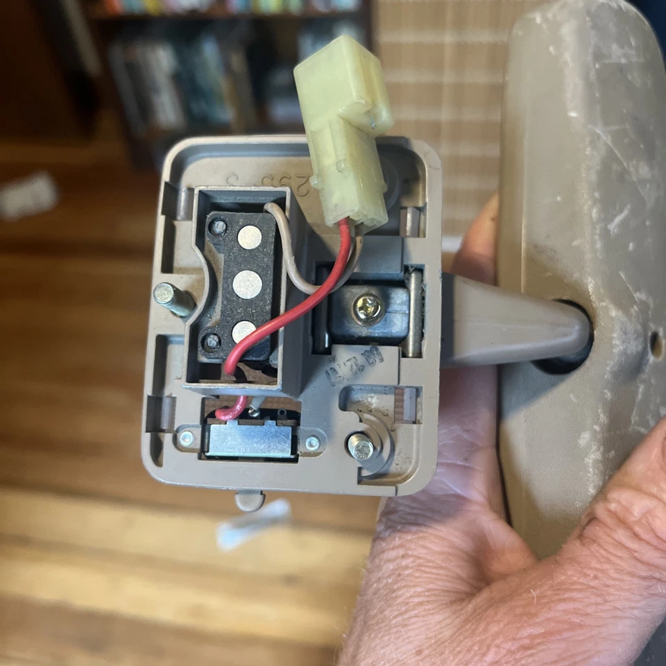 Lente de luz domo espejo retrovisor Toyota Van Wagon 1984-1986 +++ OEM 1985 Foto 3 de 4