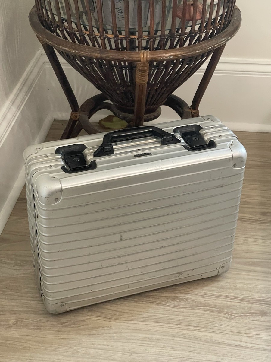 RIMOWA VINTAGE ATTACHE CASE SILVER INTEGRAL BOARDING