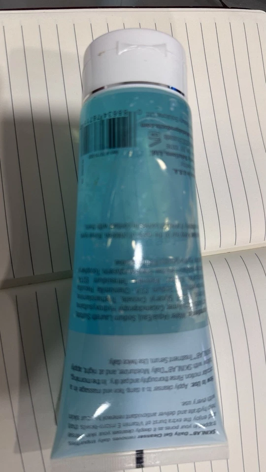 Gel limpiador diario Skinlab Lift & Firm con colágeno elastina y vitamina E 5 oz Foto 2 de 2