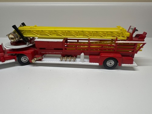 Corgi American LaFrance & Mack B Series Aerial Rescue Fire Ladder Truck - Picture 12 of 19