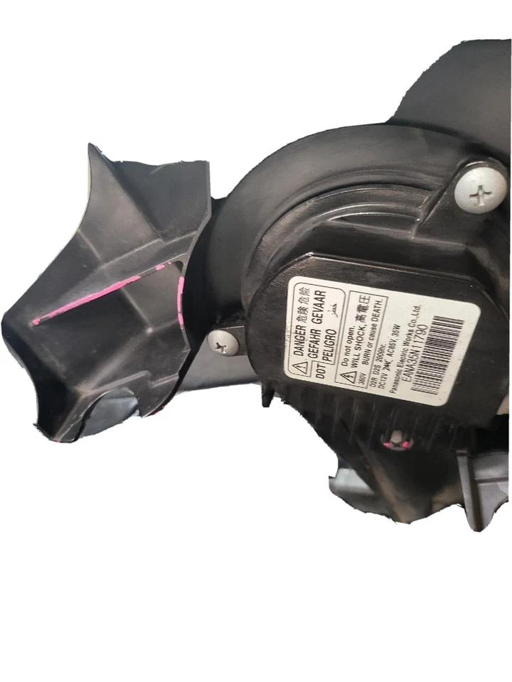 Faro Infiniti QX70 2014 parte superior derecha dañado Foto 2 de 4