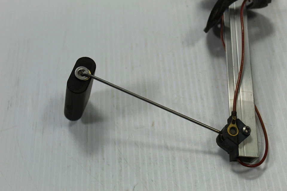 Tigershark 1999 Ts770l Ts770r OEM Flutuante Gasolina Combustível Unidade de Envio Nível - Imagem 2 de 4