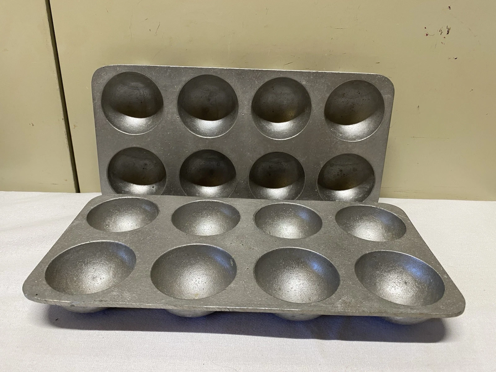 Alloy Cast Metal 1940’s GEM SCONE Tray/Pan/Drop Biscuit Tin Kitchen Bakeware