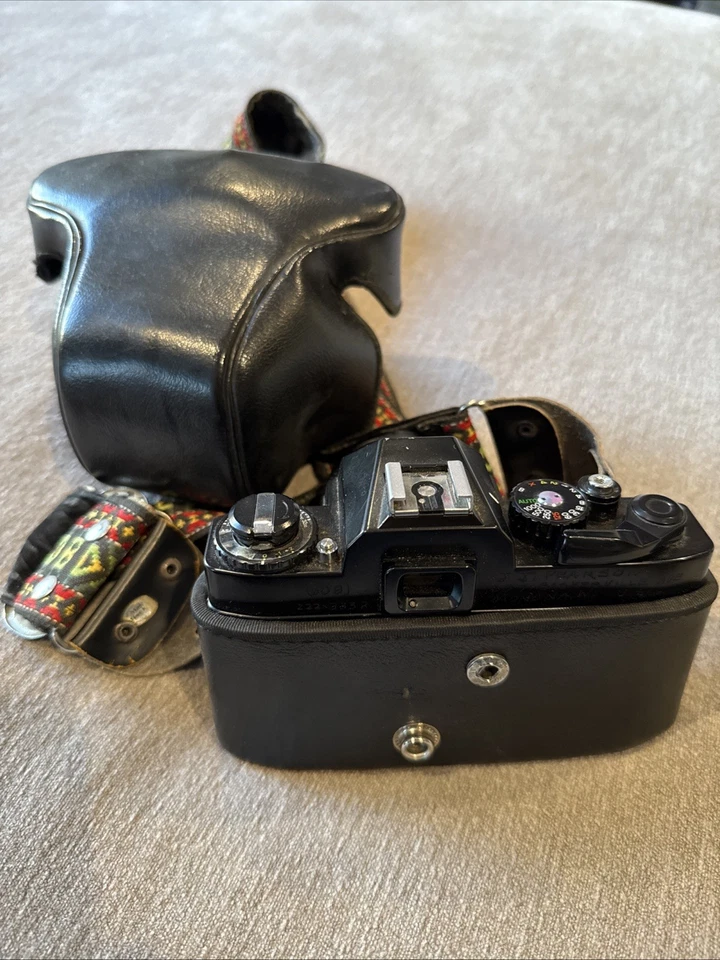 Cámara fotográfica Ricoh KR-10 Super 35 mm SLR Foto 2 de 4