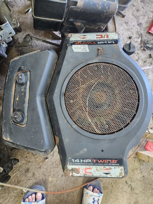 #ad Briggs amp; Stratton 14 HP Opposed Twin Engine $400.00