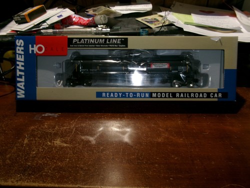 CARRO TANQUE WALTHERS PLATINUM LINE HO # 932-41165 TRINITY 30,145 GALONES-MWTX-112747 | Zustand: New