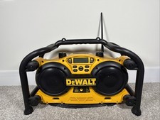 Dewalt DC011 Yellow AM FM Heavy Duty Battery Charger Worksite Radio 7.2 18V