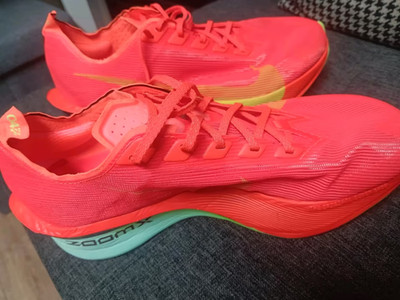 Nike ZoomX Vaporfly Next% 4 Größe 41