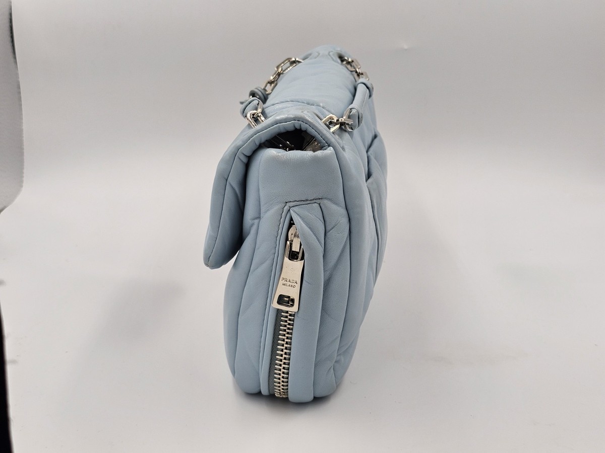 PRADA NAPPA BOMBER バッグ Auth PRADA Leather Nappa Bomber Flap Chain Shoulder Bag Astrale