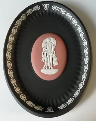 Wedgwood Jaspis dreifarbige Plakette Venus und Amor - Jasperware