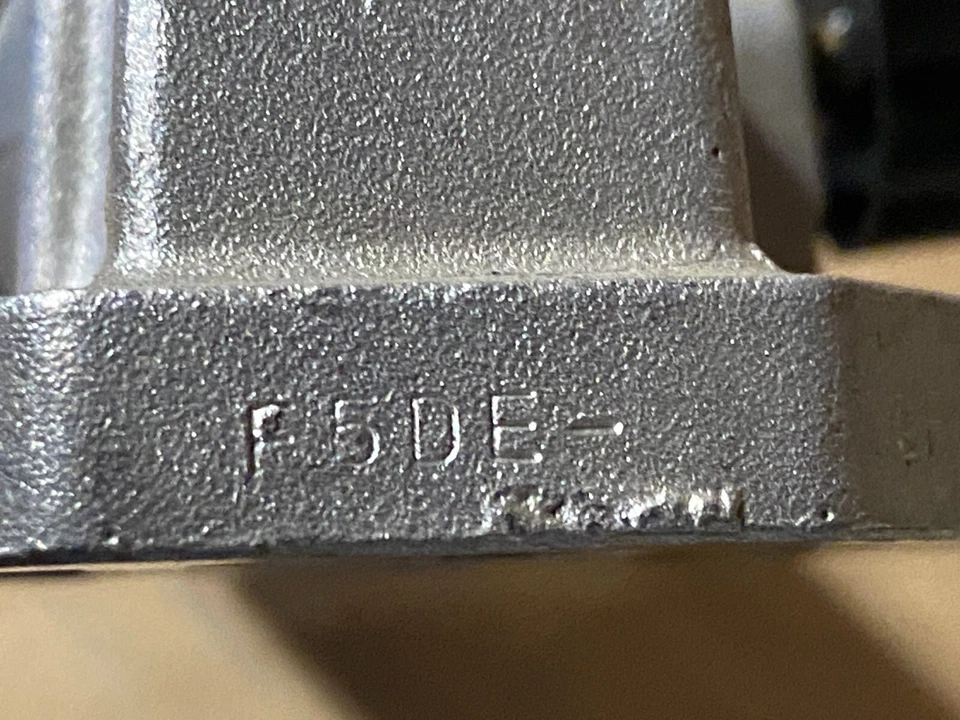 Válvula de control de aire de ralentí del motor Ford F5DZ-9F715-EA -- 92-94 Taurus Topaz Sable 3.0 Foto 2 de 4