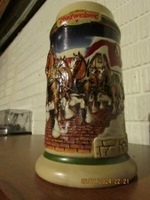 Budweiser Holiday Series, Grant's Farm Holiday (1998) 7 inch stein