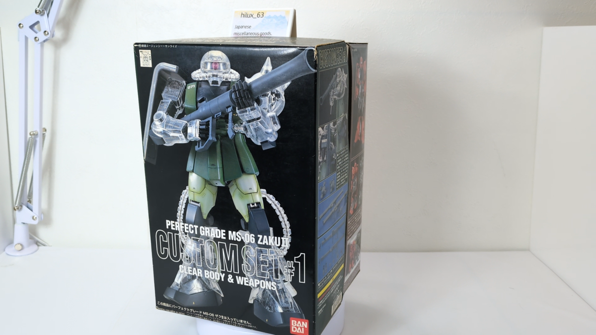 BANDAI PG MS-06 ZAKU II CUSTOM SET #1#2 Clear Body & Weapons BANDAI PG MS-06 ZAKU II CUSTOM SET #1#2 Clear Body & Weapons