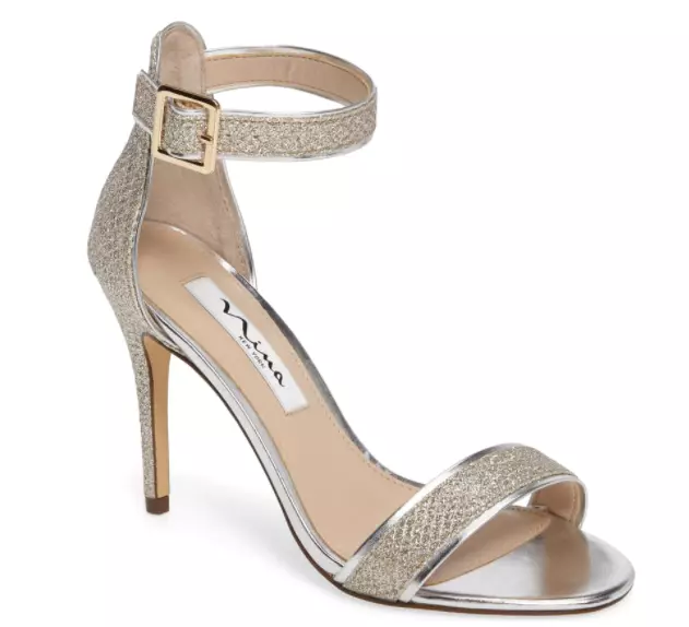 Simple Wedge in Silver Mirrored Metallic – Emme Parsons