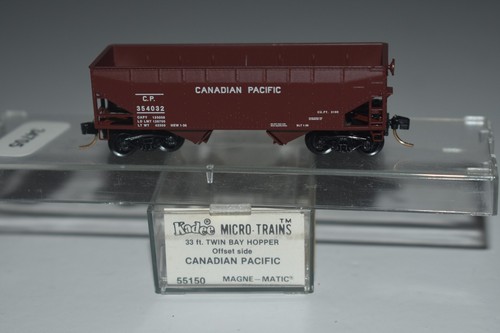 Tolva de bahía doble escala N Kadee 55150 Canadian Pacific 33' 354032 C48504 | Zustand: Used