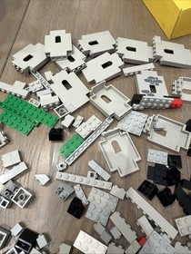 Vintage LEGO Set 6073 Knight's Castle 1984 Incomplete With Box Pls Read